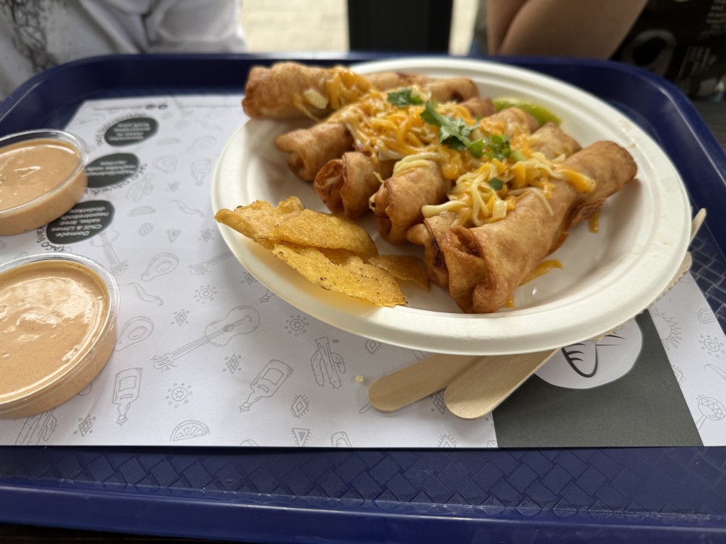 Hrustljavi piščančji taquitosi